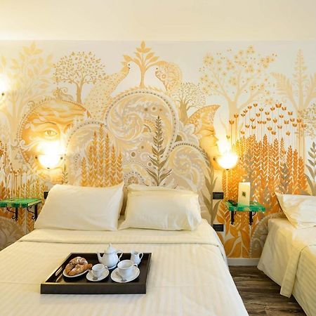 Hotel San Francesco E Il Lupo กุบบีโอ ภายนอก รูปภาพ