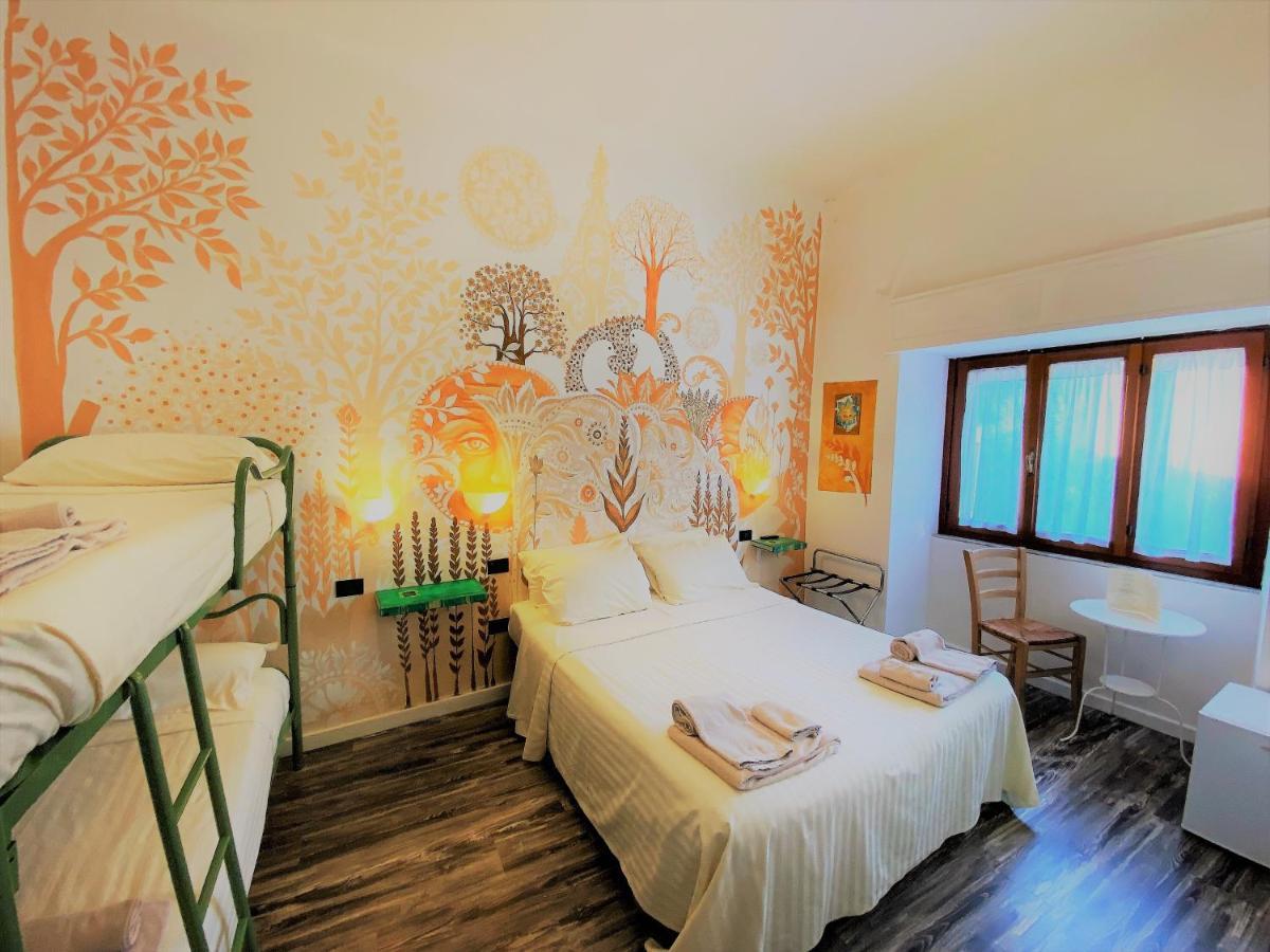 Hotel San Francesco E Il Lupo กุบบีโอ ภายนอก รูปภาพ