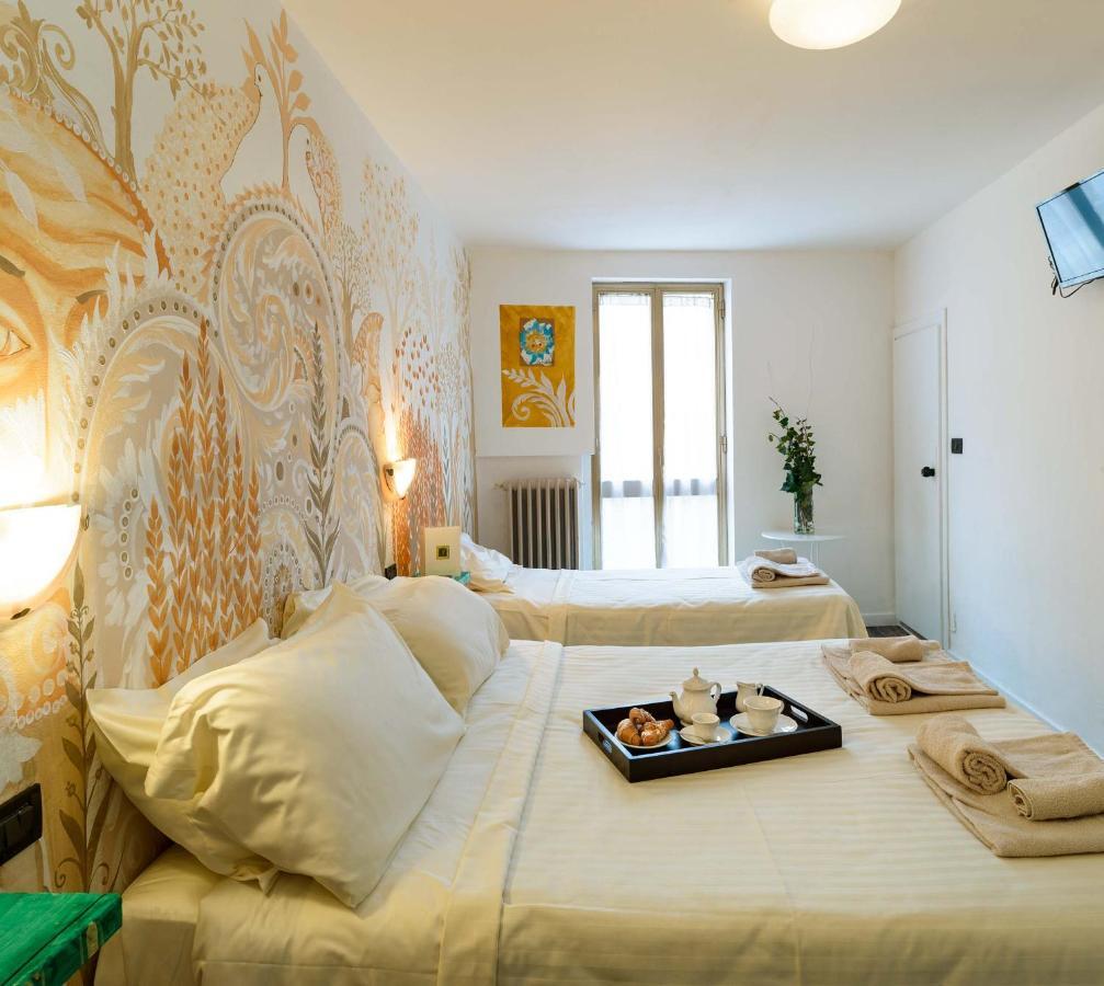 Hotel San Francesco E Il Lupo กุบบีโอ ภายนอก รูปภาพ